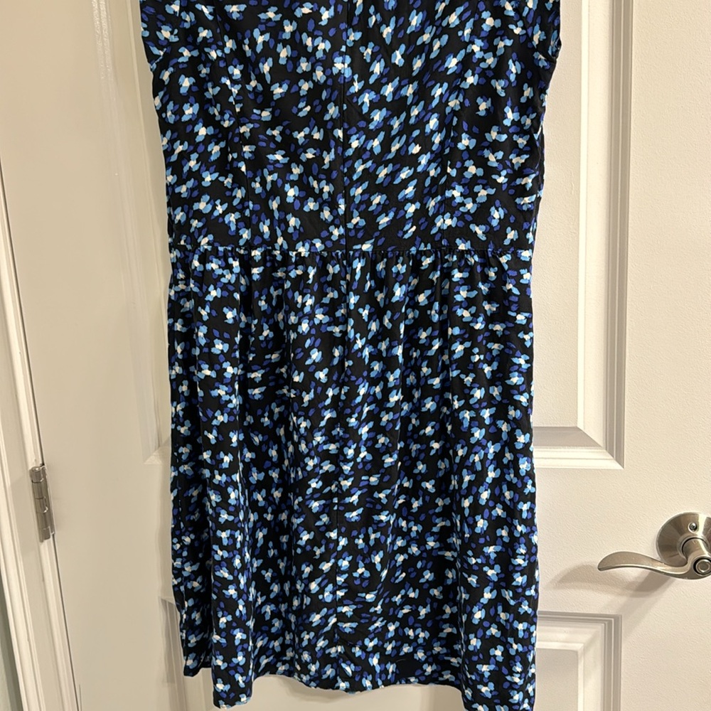 Dress - Picture 7 of 7